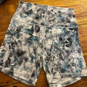Lululemon Align 6” Biker Short